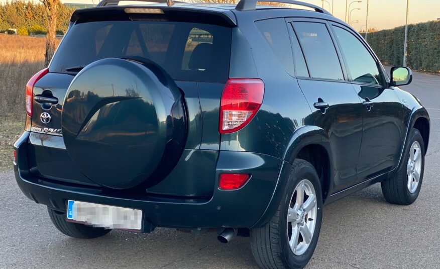TOYOTA Rav4 2.2 D-CAT 177cv Premium