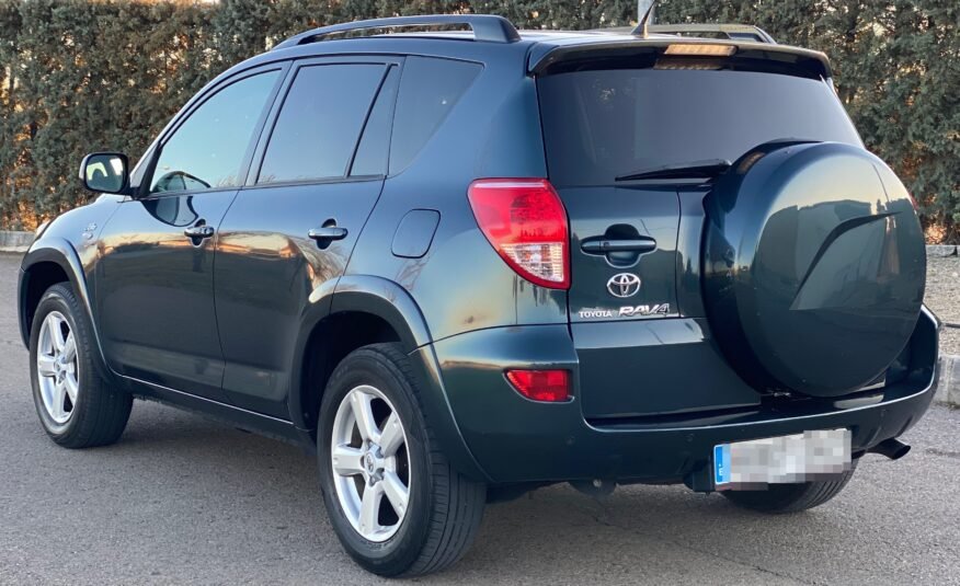 TOYOTA Rav4 2.2 D-CAT 177cv Premium