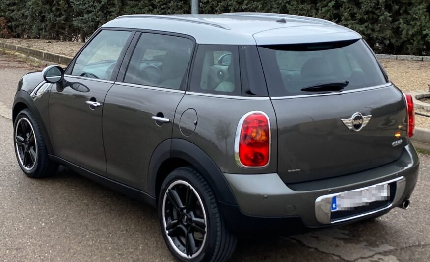 MINI Countryman Cooper 1.6 gasolina 122cv