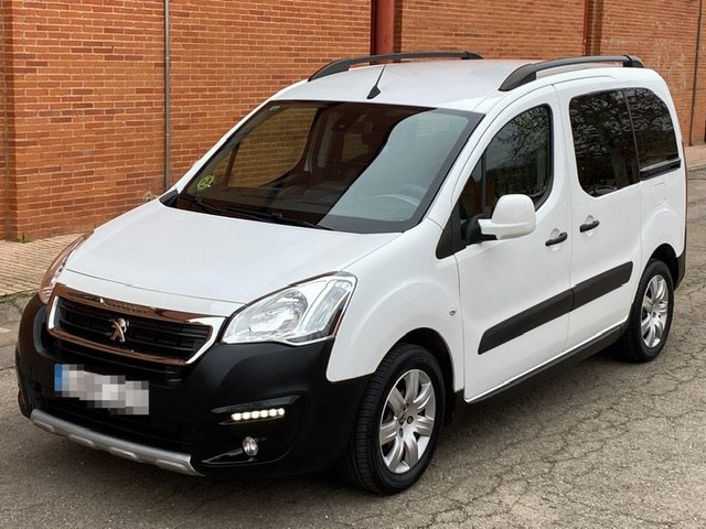 PEUGEOT Partner 1.6 HDI 92cv, acabado TEPEE Outdoor, 5 plazas