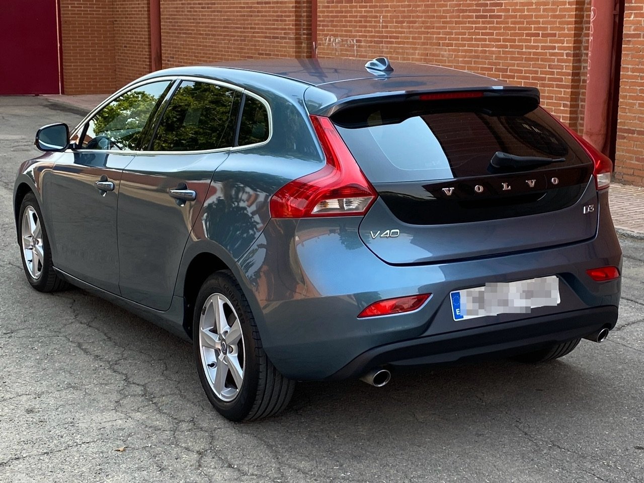 VOLVO V40 2.0 D3 150cv Momentum