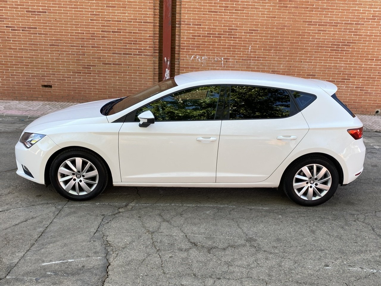 SEAT Leon 1.6 TDI 110cv Reference