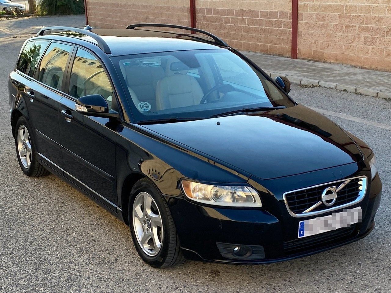 VOLVO V50 1.6D 136cv Drive Momentum