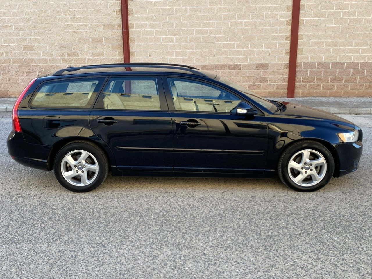 VOLVO V50 1.6D 136cv Drive Momentum
