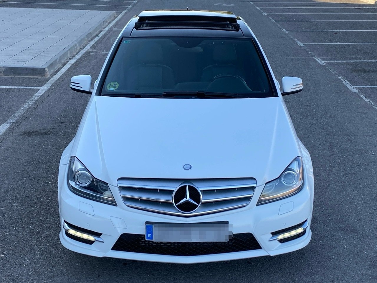 MERCEDES-BENZ Clase C C220 CDI 170cv Avantgarde con el paquete deportivo AMG