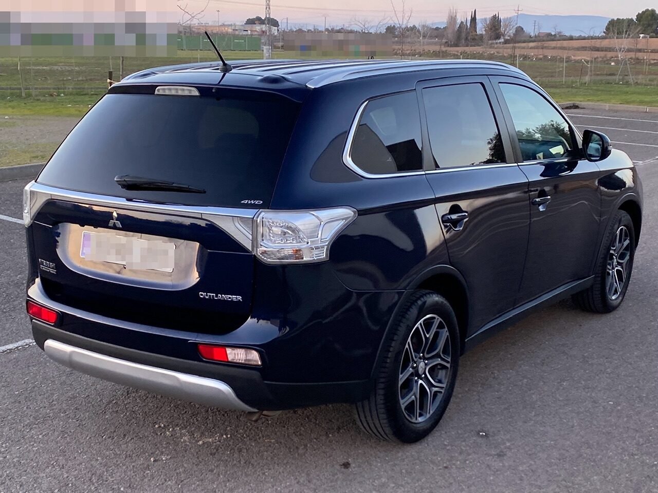 MITSUBISHI Outlander 220 DID 150cv, 7 PLAZAS, 4WD, acabado Kaiteki