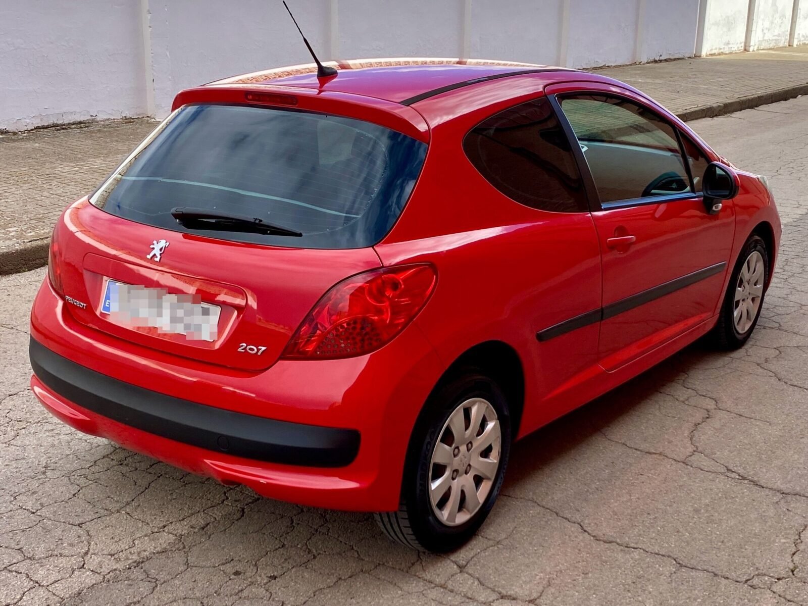 PEUGEOT 207 1.4 VTi 95cv 3 puertas