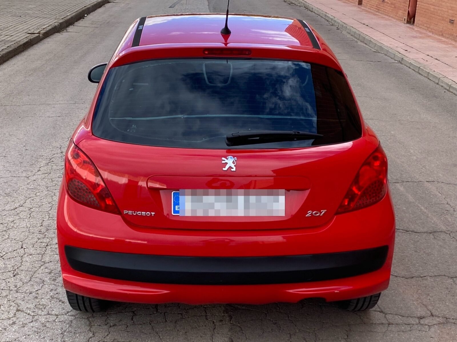PEUGEOT 207 1.4 VTi 95cv 3 puertas