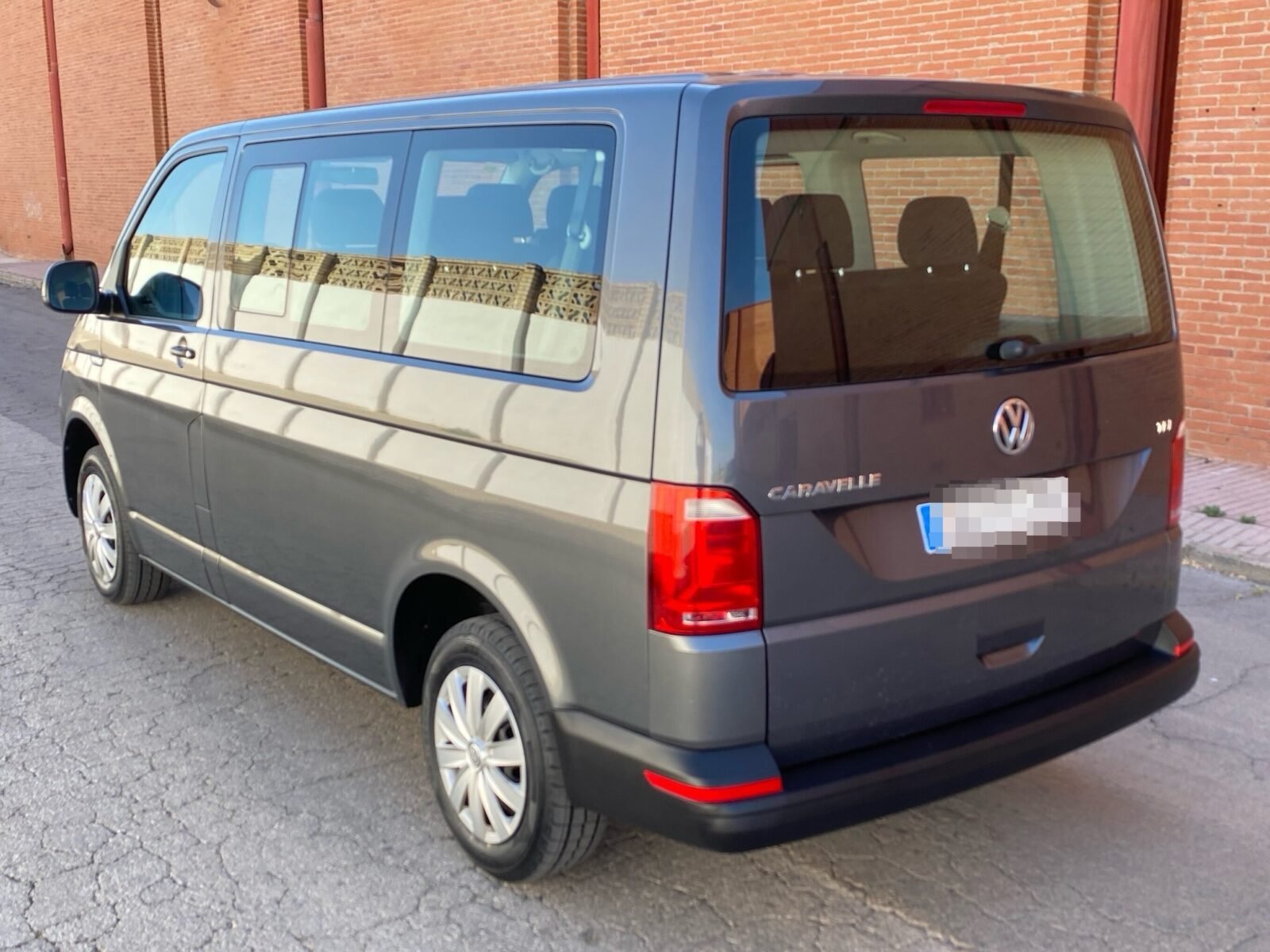 VOLKSWAGEN Caravelle 2.0 TDI 102cv 9 plazas 
