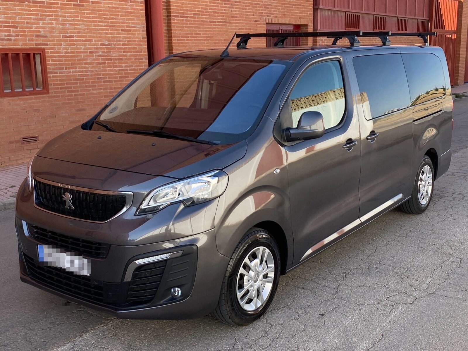 PEUGEOT TRAVELLER 2.0 BlueHDi 150cv 9 plazas 