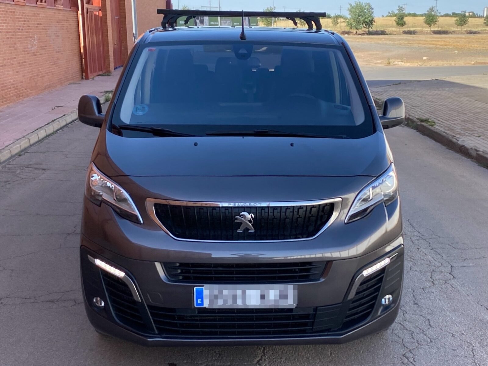 PEUGEOT TRAVELLER 2.0 BlueHDi 150cv 9 plazas 