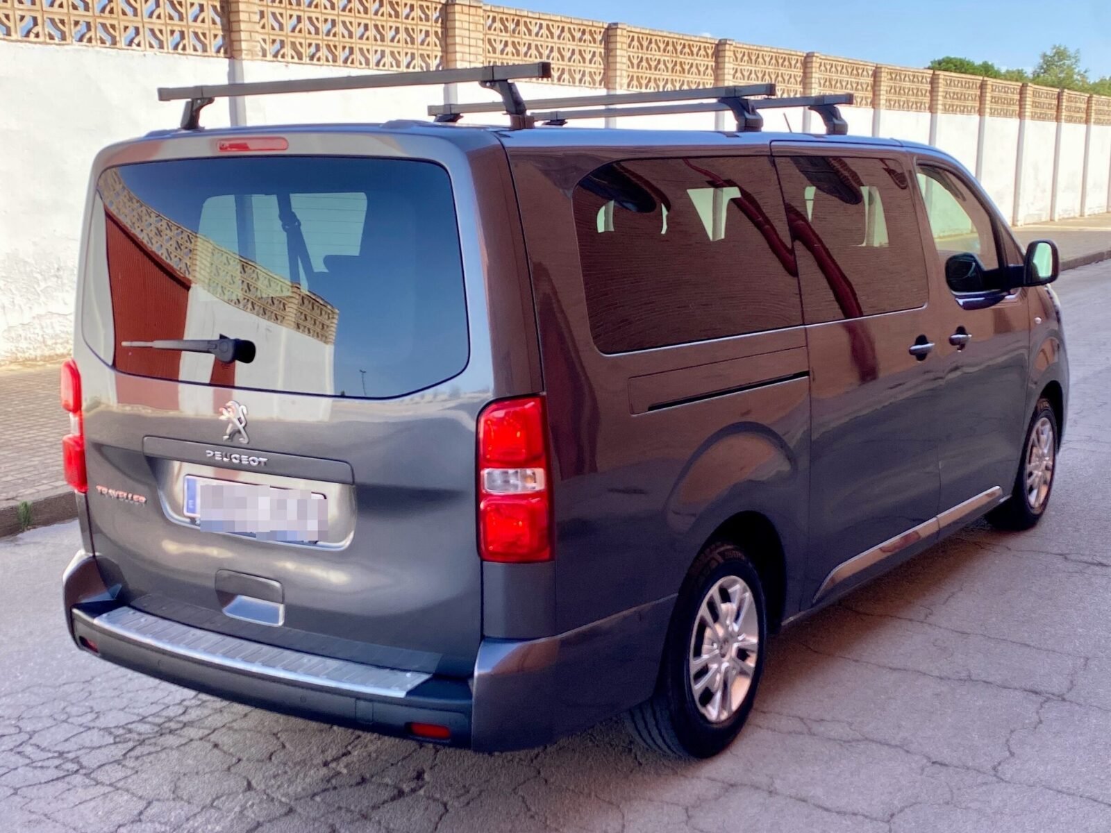 PEUGEOT TRAVELLER 2.0 BlueHDi 150cv 9 plazas 