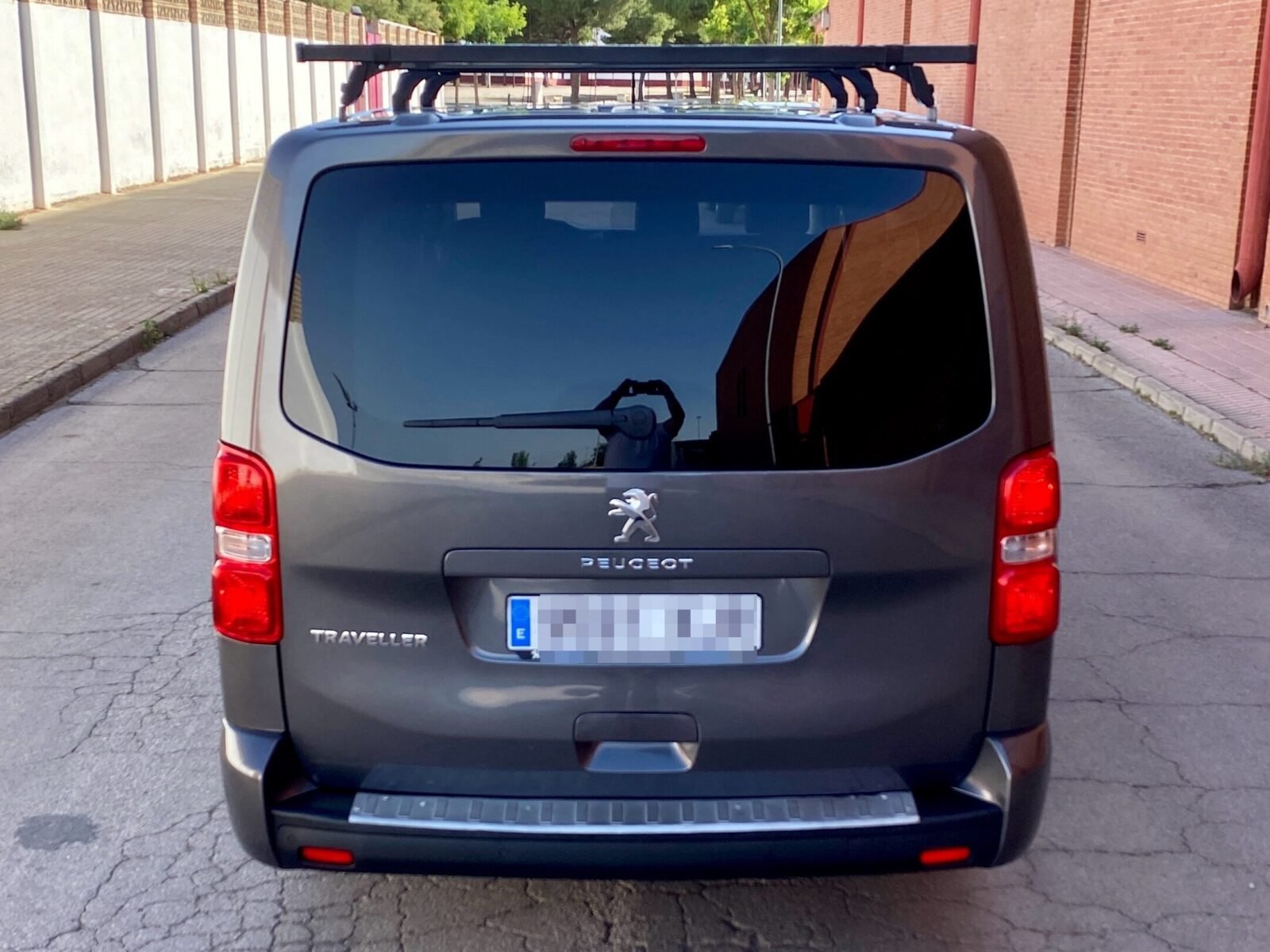 PEUGEOT TRAVELLER 2.0 BlueHDi 150cv 9 plazas 